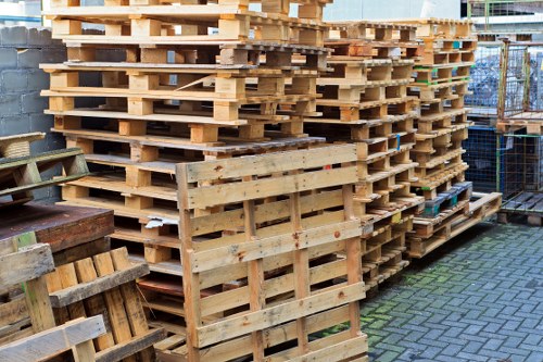 Choosing a waste removal service in Shoreditch