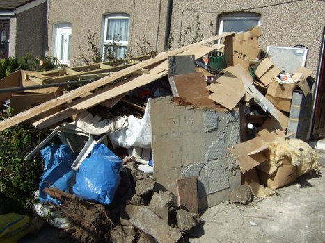 Professional waste removal team in Shoreditch